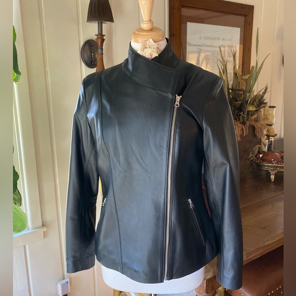 Black Leather Moto Jacket Medium - Picture 2 of 9